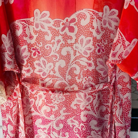 Boho Anthropologie “In Bloom” Silk Sheer Red & Pink🌺Floral & Lace Robe w/Belt - Picture 6 of 16